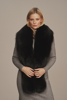 Golier z líščej kožušiny čierny